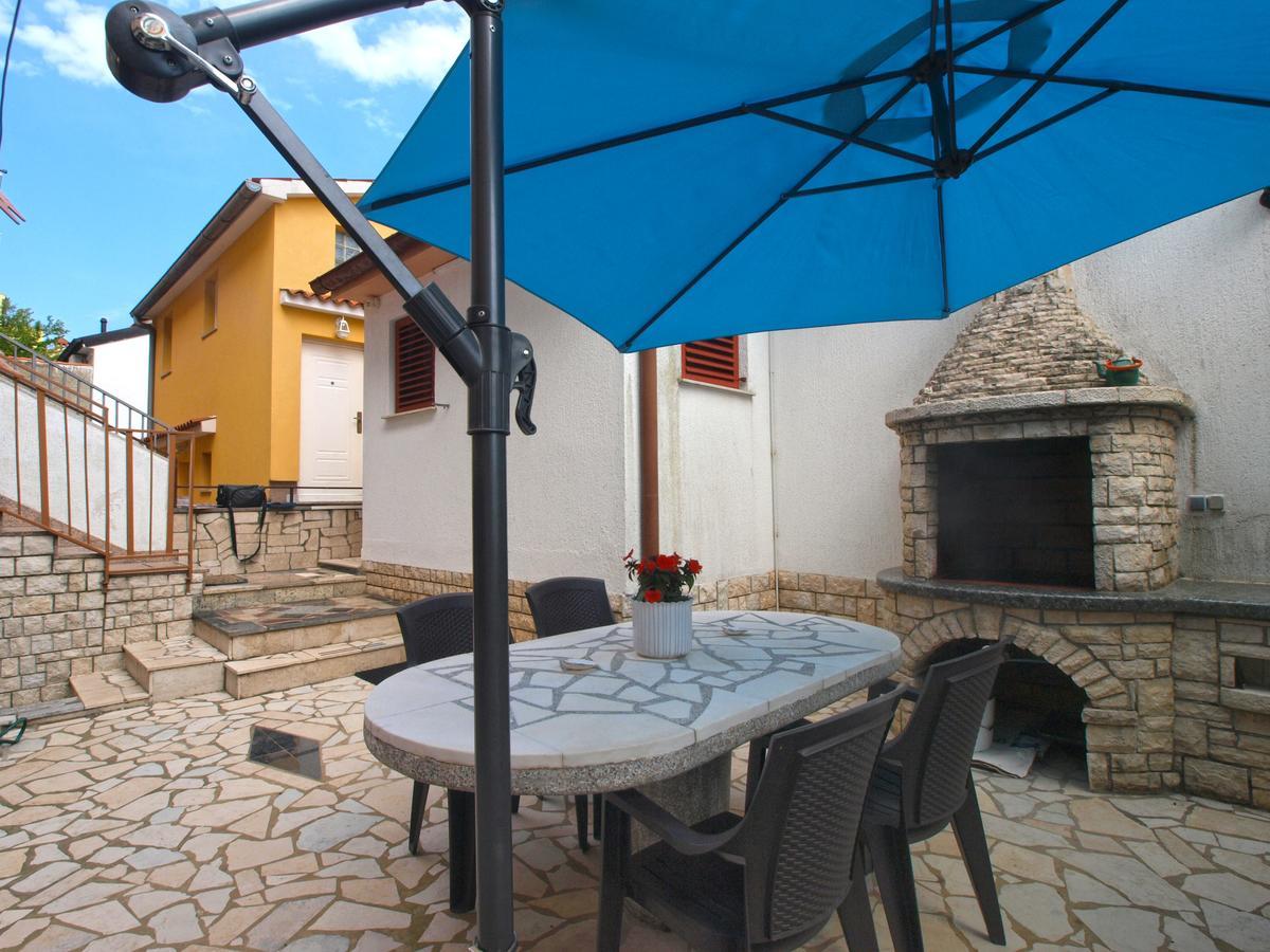 Vida 1682 Apartment